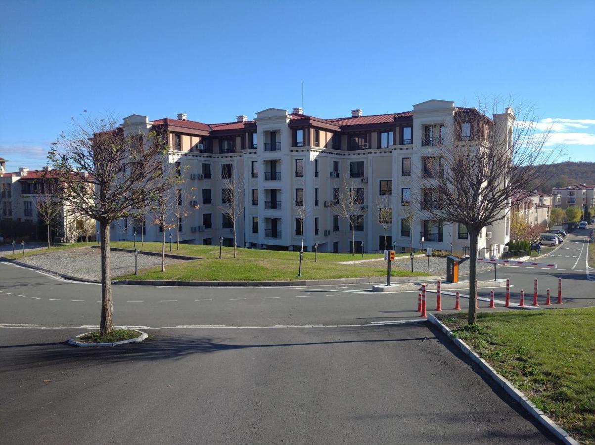 Niya Kavaci Life Apartment *