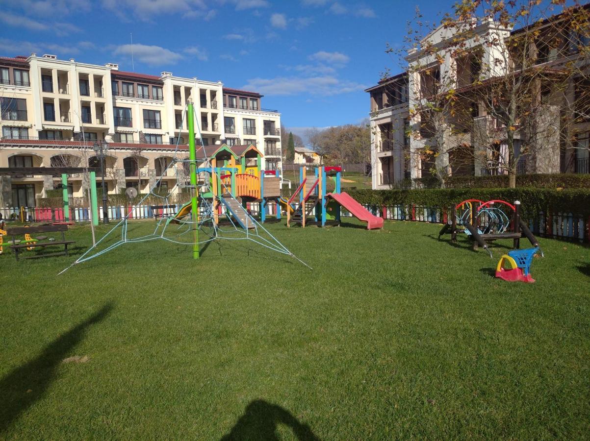 Apartment Niya Kavaci Life