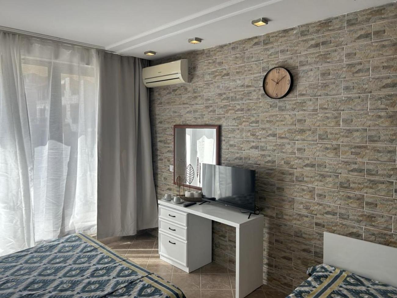 Niya Kavaci Life Apartment *