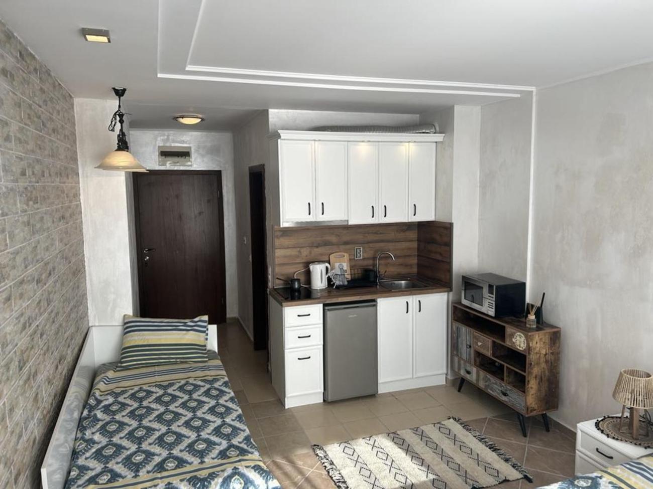 Apartment Niya Kavaci Life